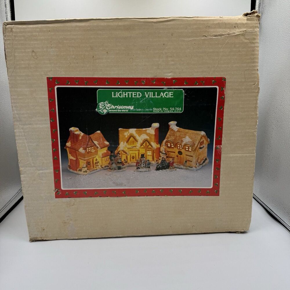 Christmas Around The World Deluxe Lighted Village 54-764 House Of Lloyd 6 Piece